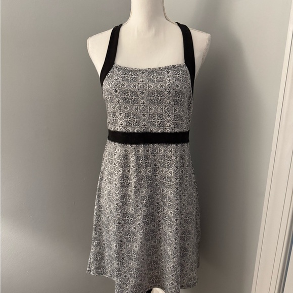 Soybu Dress, built in Shelf bra!  Easy to wear. Size L - Picture 1 of 9